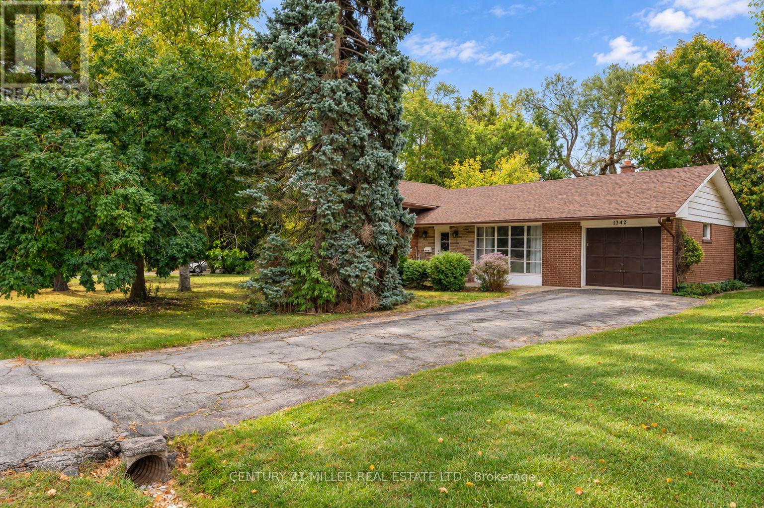 1342 SEDGEWICK CRESCENT