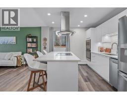 814, 340 14 Avenue SW - photo 4