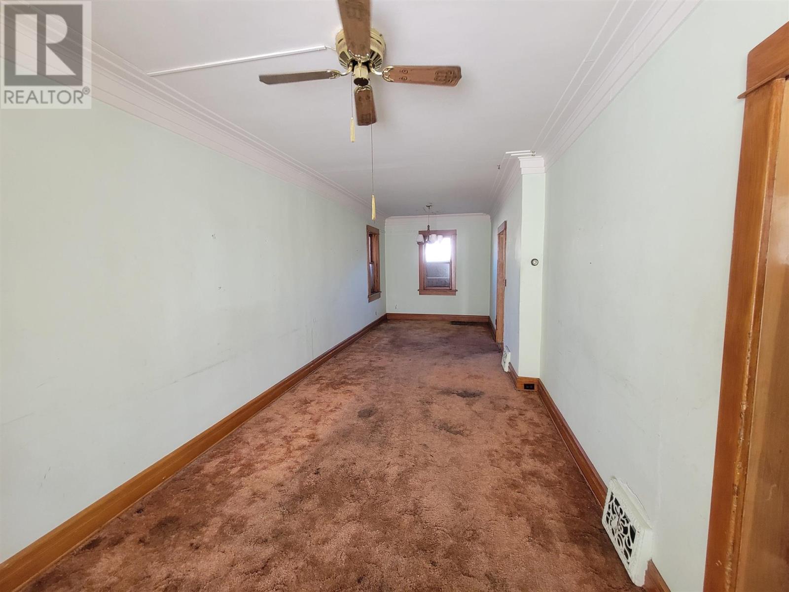 56 Cathcart ST - 4