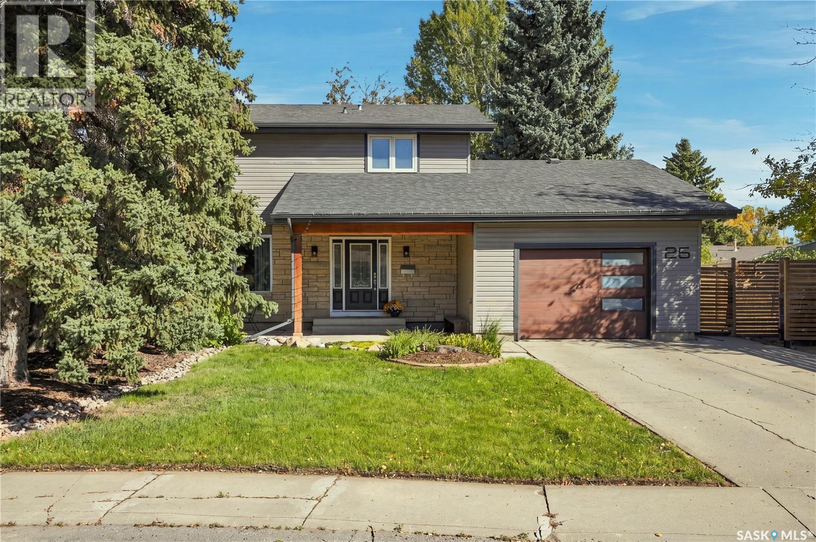 25 Balsam PLACE, Saskatoon