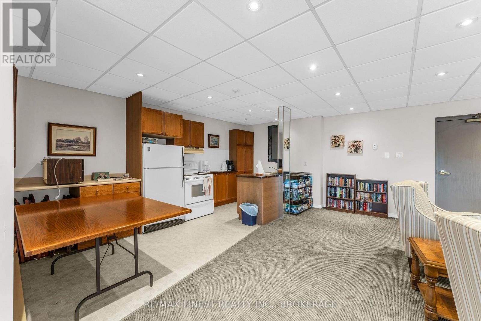 #307 649 DAVIS DRIVE - Image 32