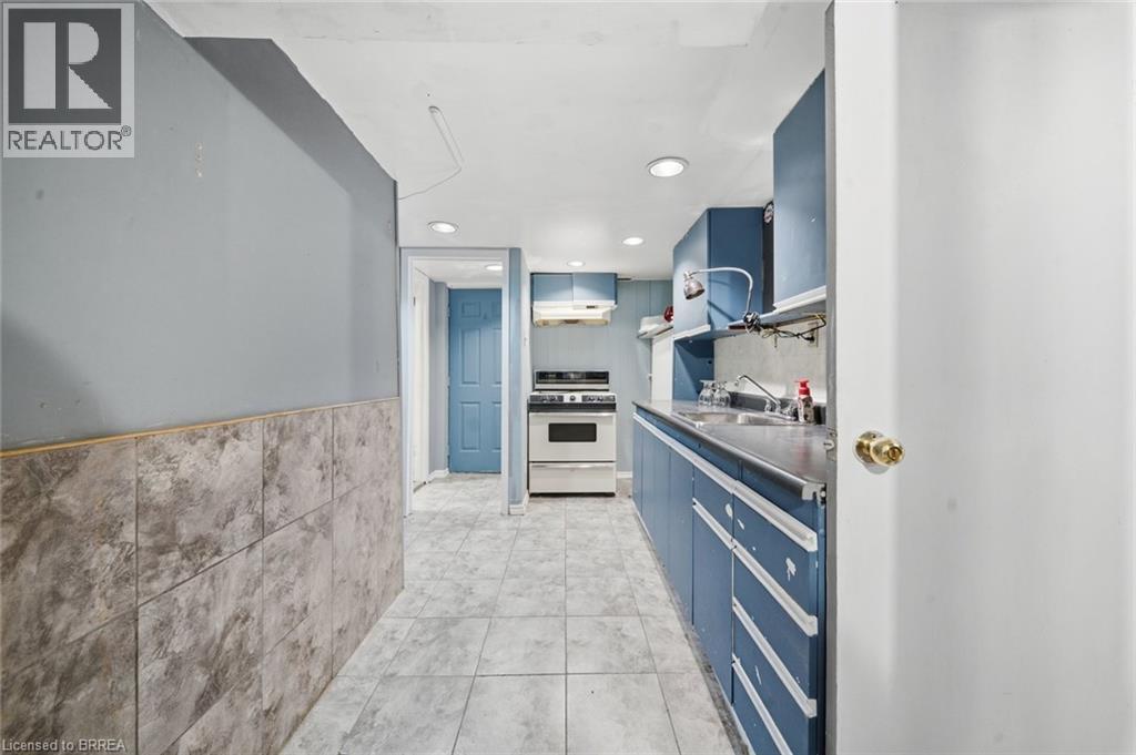 986 COLBORNE Street - 22