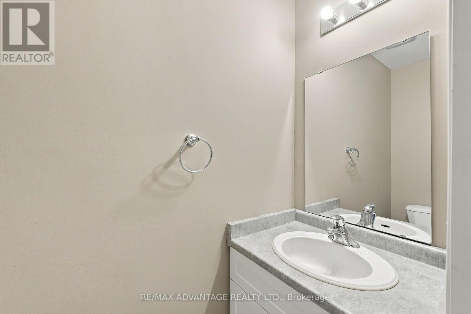 #7 122 SHERWOOD FOREST SQUARE - 17