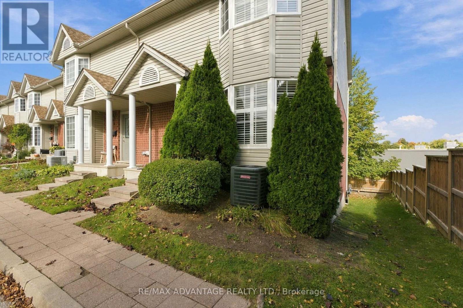 7 - 122 SHERWOOD FOREST SQUARE, London North (North I) — photo 2