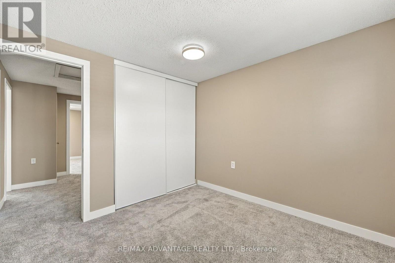 #7 122 SHERWOOD FOREST SQUARE - Image 26