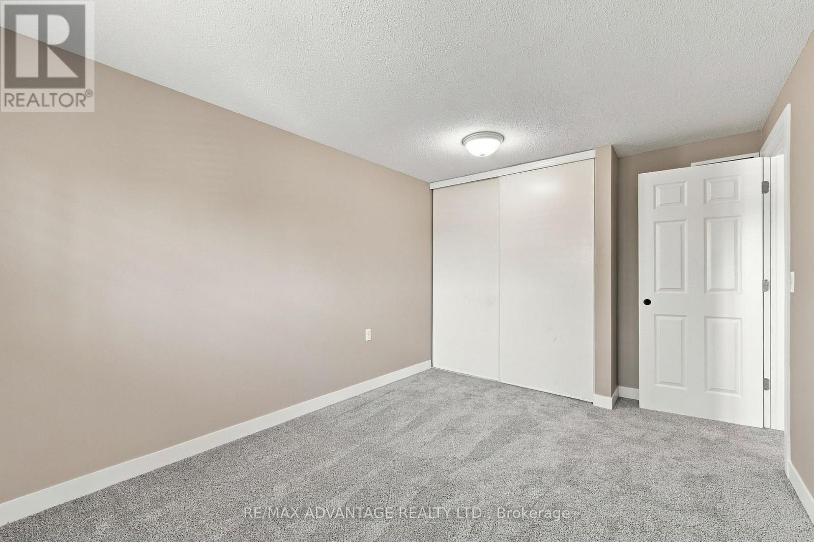 #7 122 SHERWOOD FOREST SQUARE - Image 28