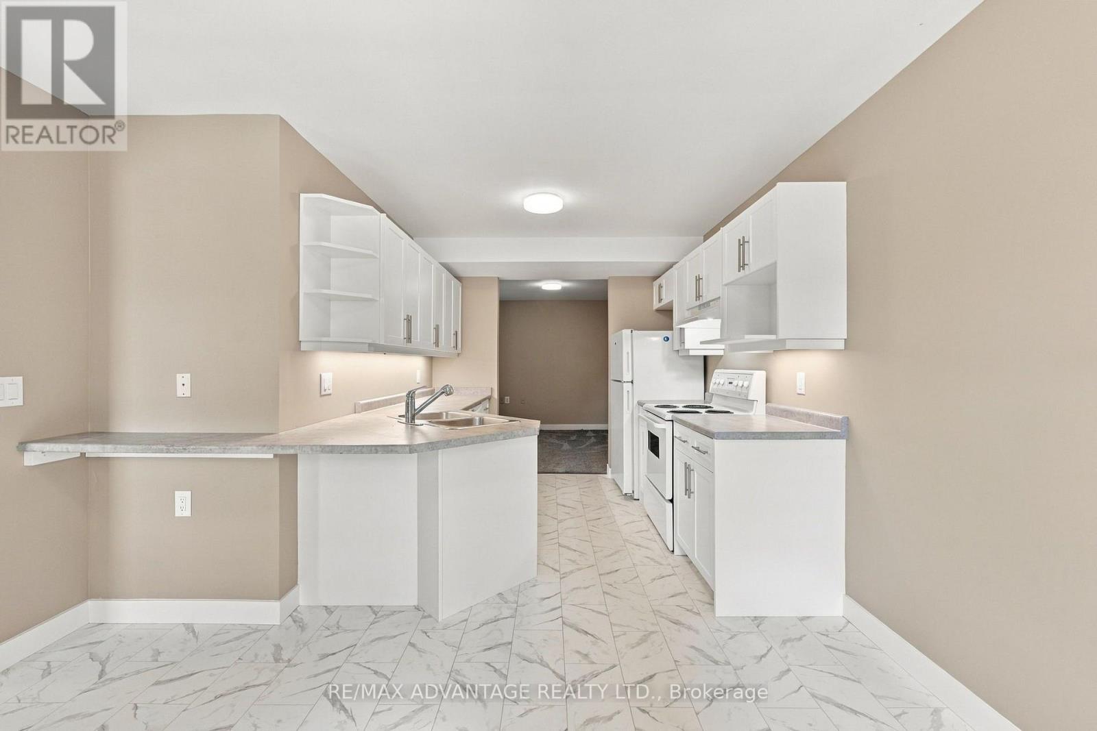 7 - 122 SHERWOOD FOREST SQUARE, London North (North I) — photo 9