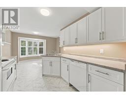 Foyer - 7 - 122 Sherwood Forest Square, London North, ON N6G5G8 Photo 10