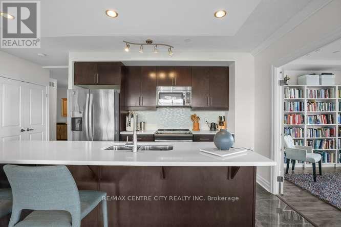 204 - 240 VILLAGEWALK BOULEVARD, London North (North R) — photo 10