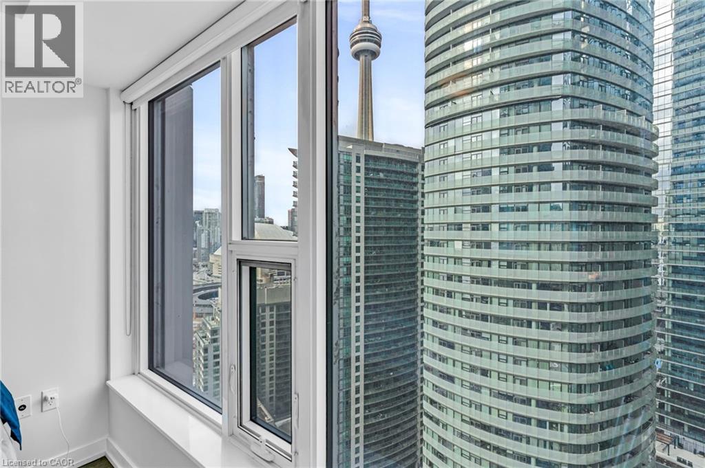 10 York Street — photo 29