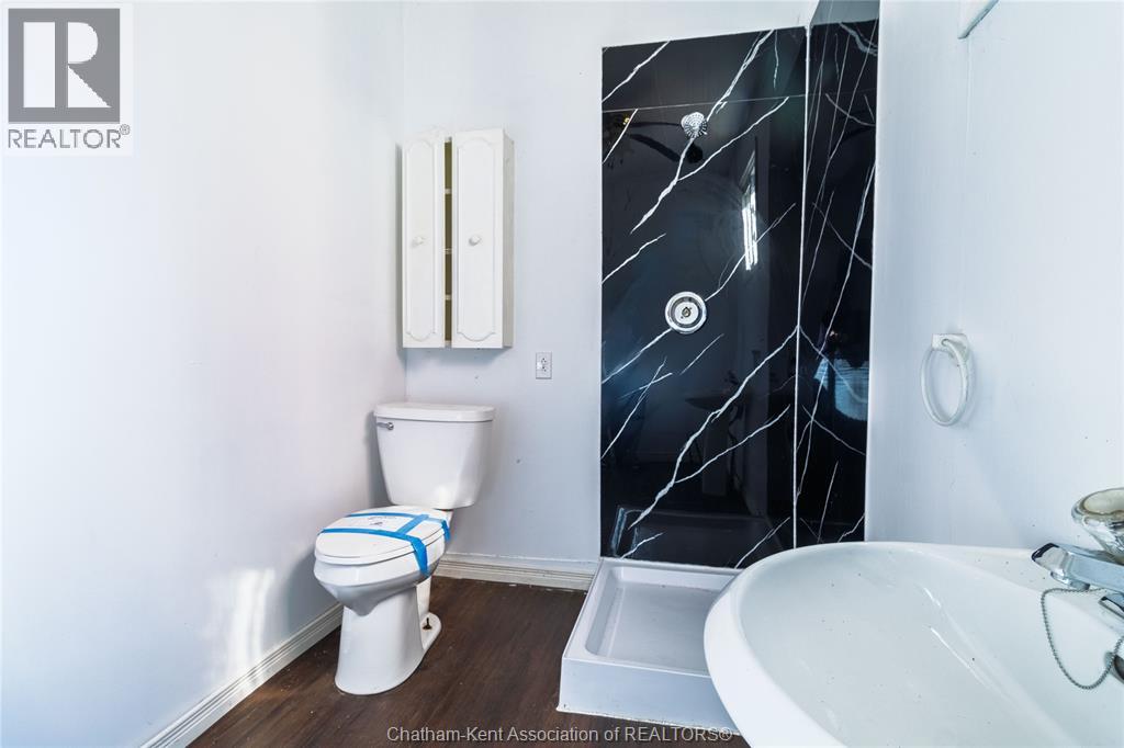 4421 Gleeson LINE - Image 37