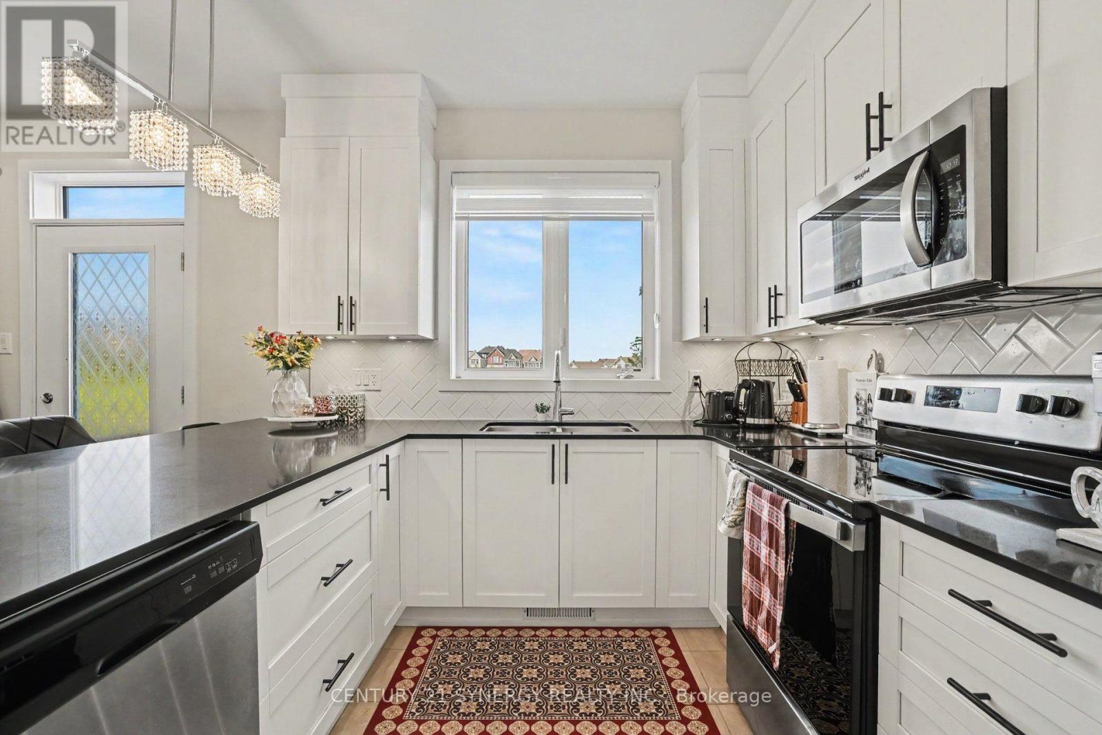 320 CANADENSIS LANE, Ottawa — photo 6