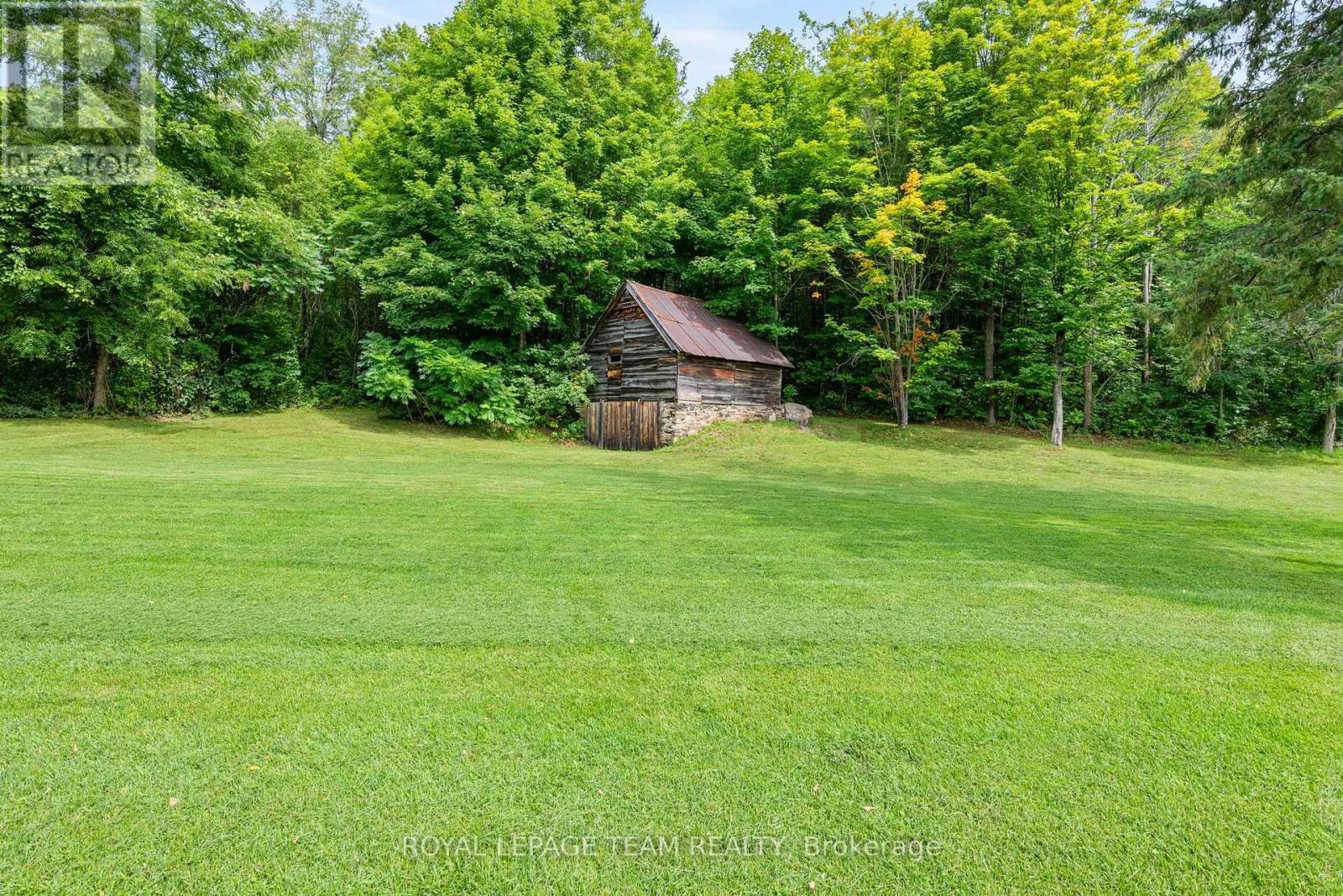1716 Calabogie Road — photo 33