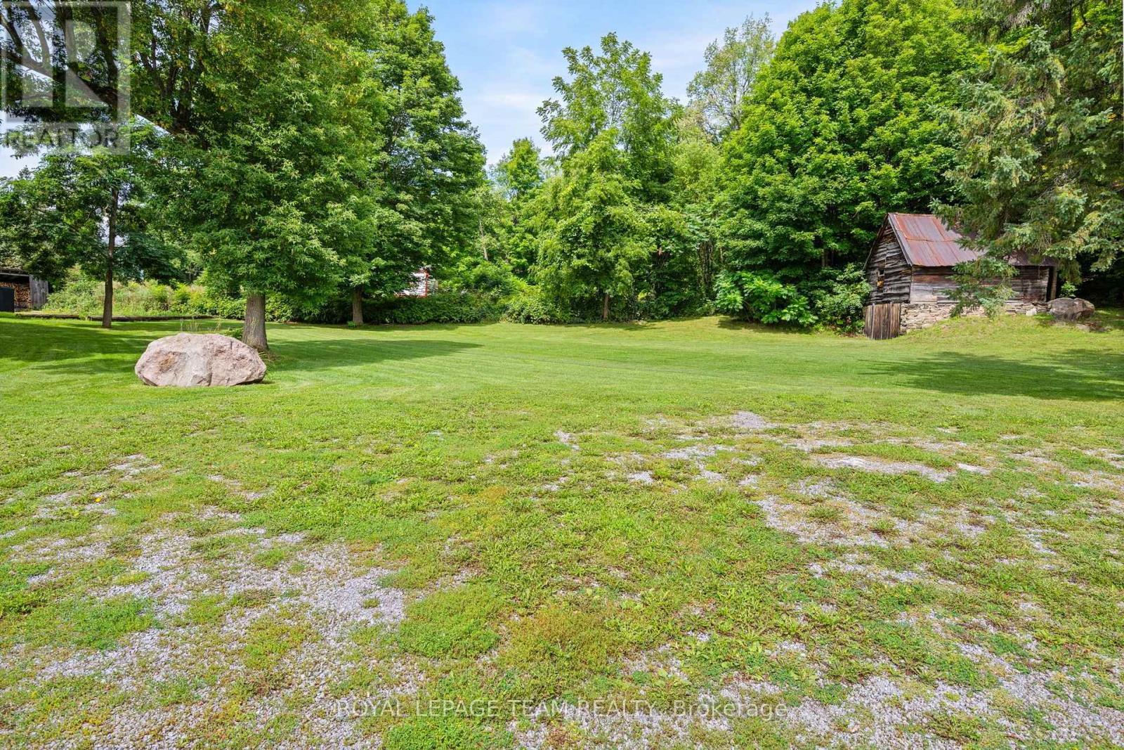 1716 Calabogie Road — photo 37