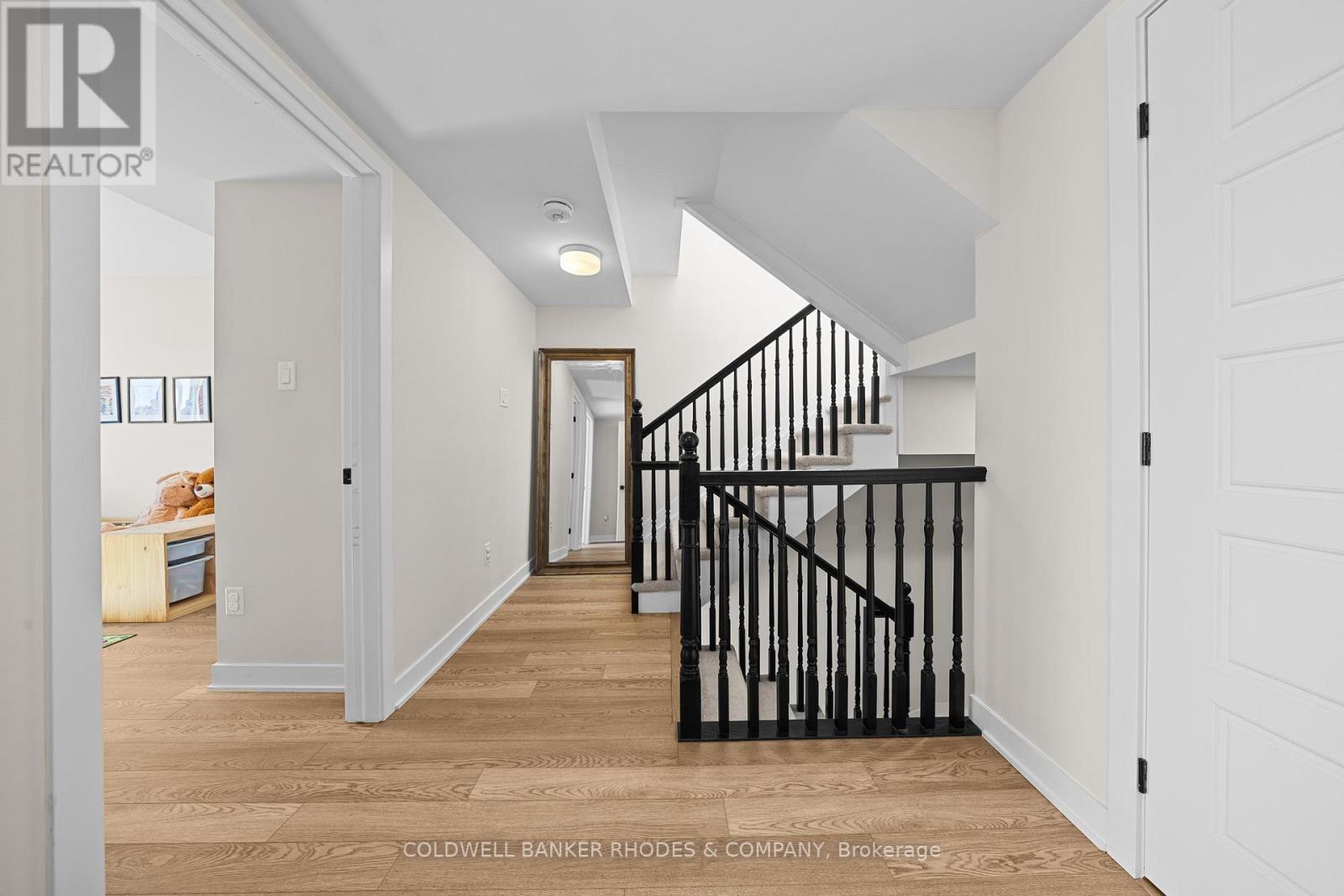 704 MISHI PRIVATE - Image 15