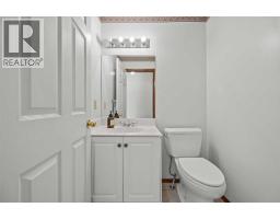 707 Hawkside Mews NW - photo 16