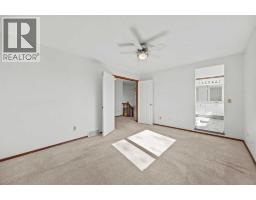 707 Hawkside Mews NW - photo 19