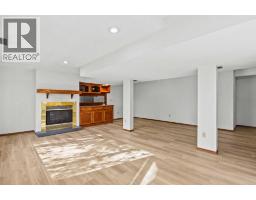 707 Hawkside Mews NW - photo 31