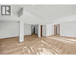 707 Hawkside Mews NW - photo 32