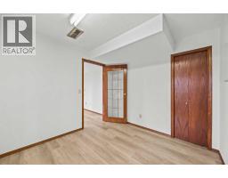 707 Hawkside Mews NW - photo 36