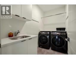 228 33 Avenue NE - photo 30