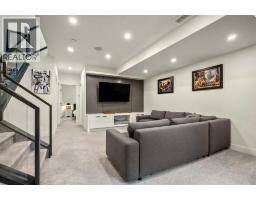 228 33 Avenue NE - photo 34