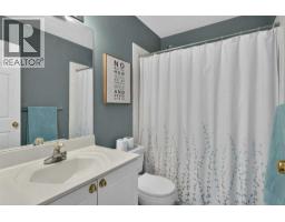 218 Harvest Creek Close NE - photo 28