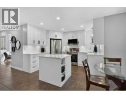 218 Harvest Creek Close NE - photo 9