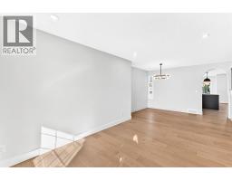 5pc Bathroom - 113 Cove Hill, Chestermere, AB T1X1S7 Photo 12