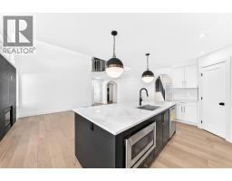 Bedroom - 113 Cove Hill, Chestermere, AB T1X1S7 Photo 17