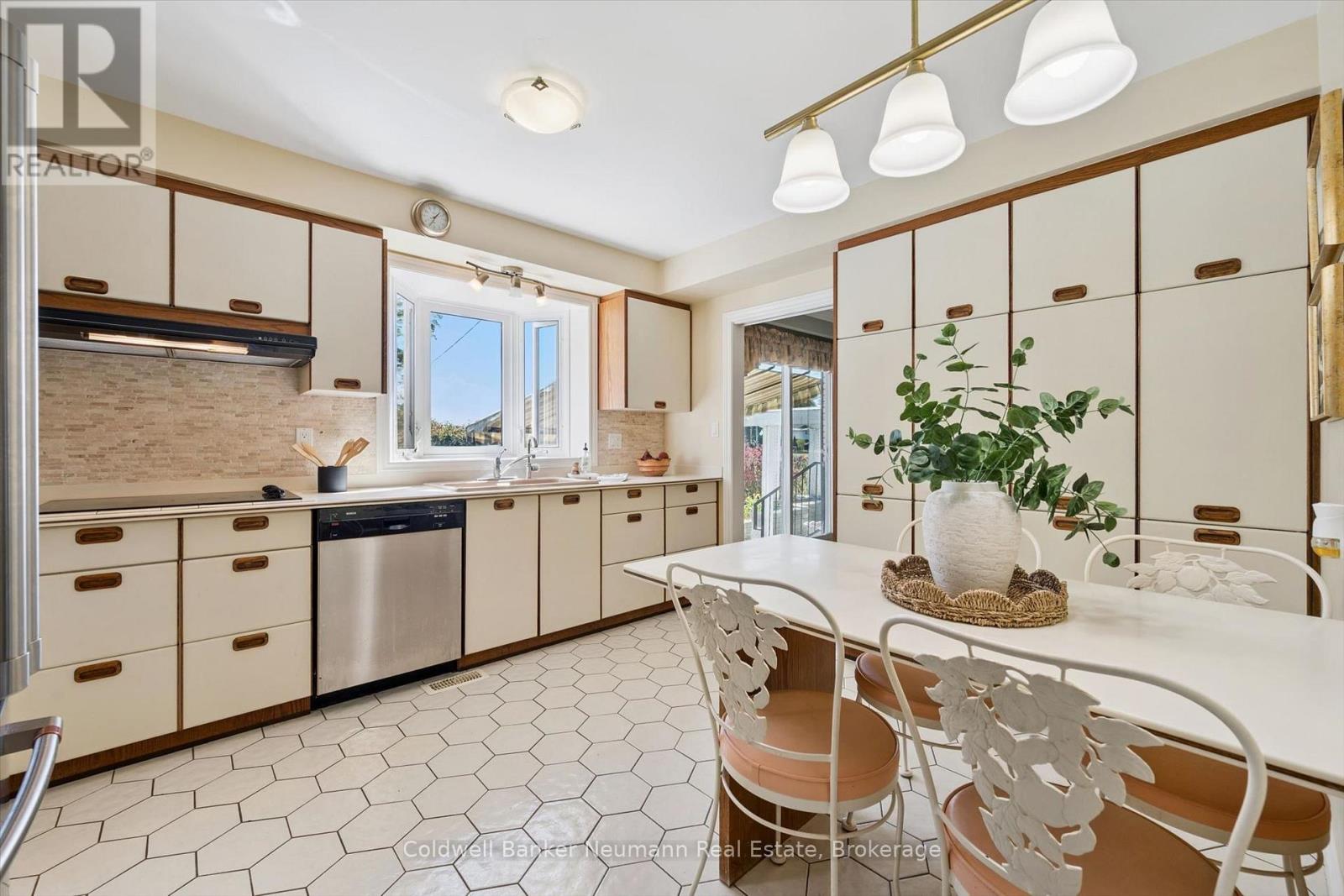 26 MAPLEWOOD DRIVE - Image 18