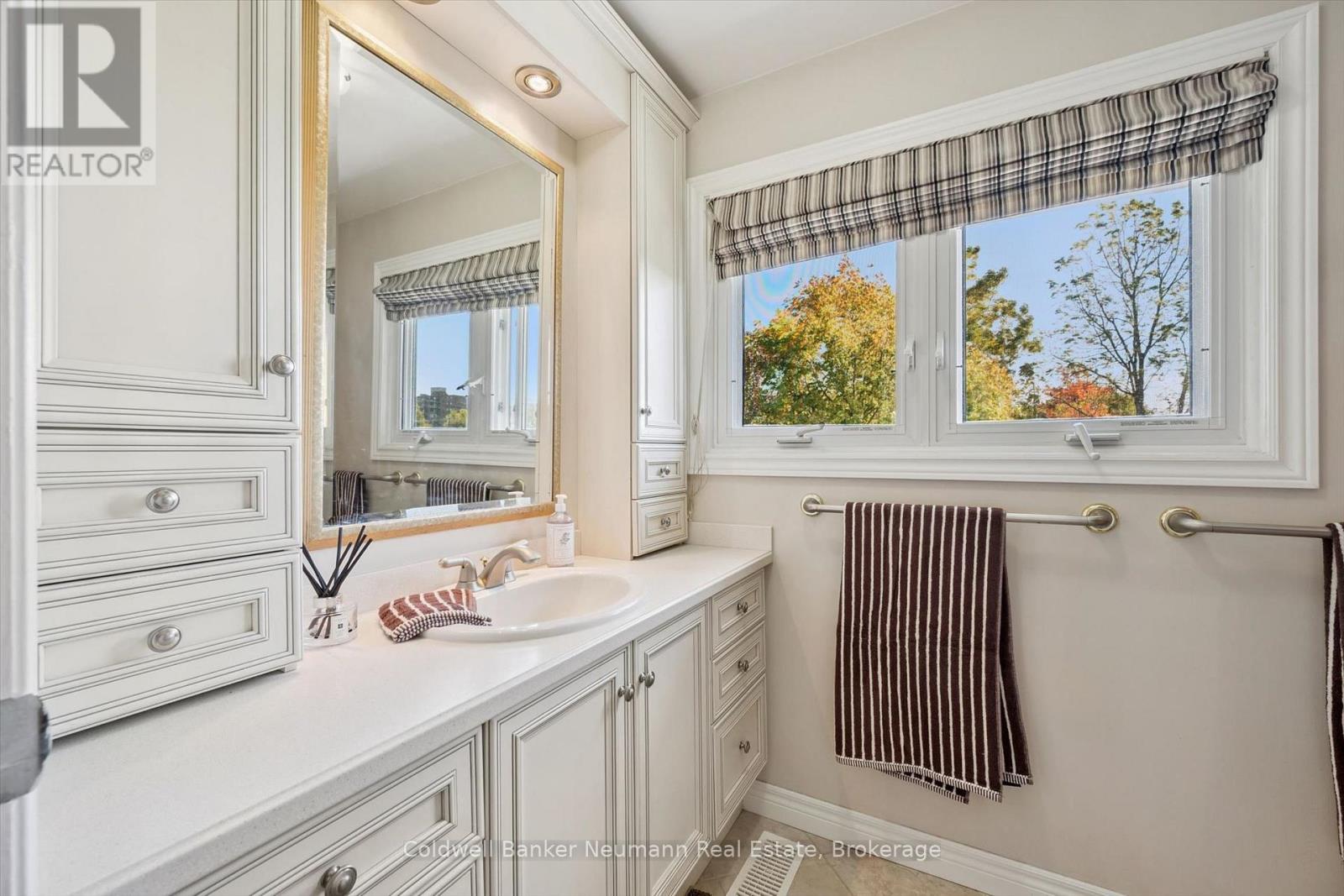 26 MAPLEWOOD DRIVE - Image 33
