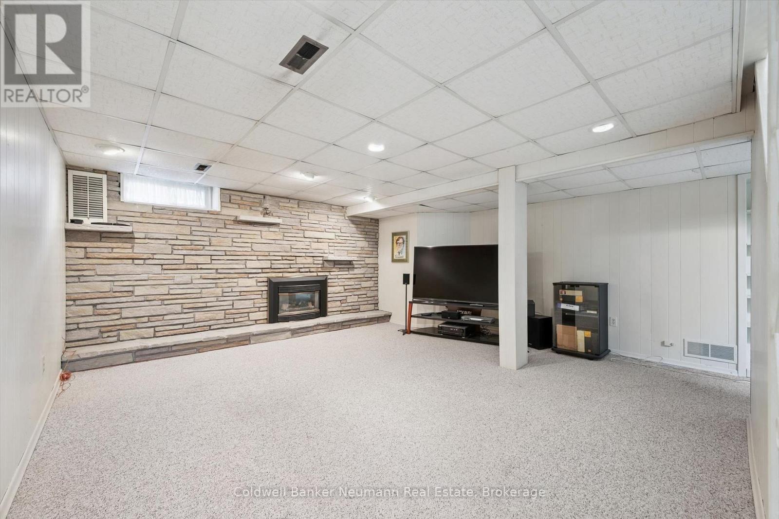 26 MAPLEWOOD DRIVE - Image 38