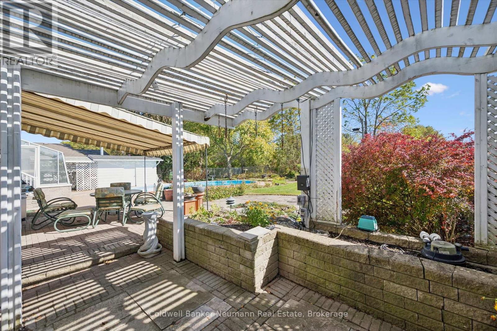 26 MAPLEWOOD DRIVE - 48