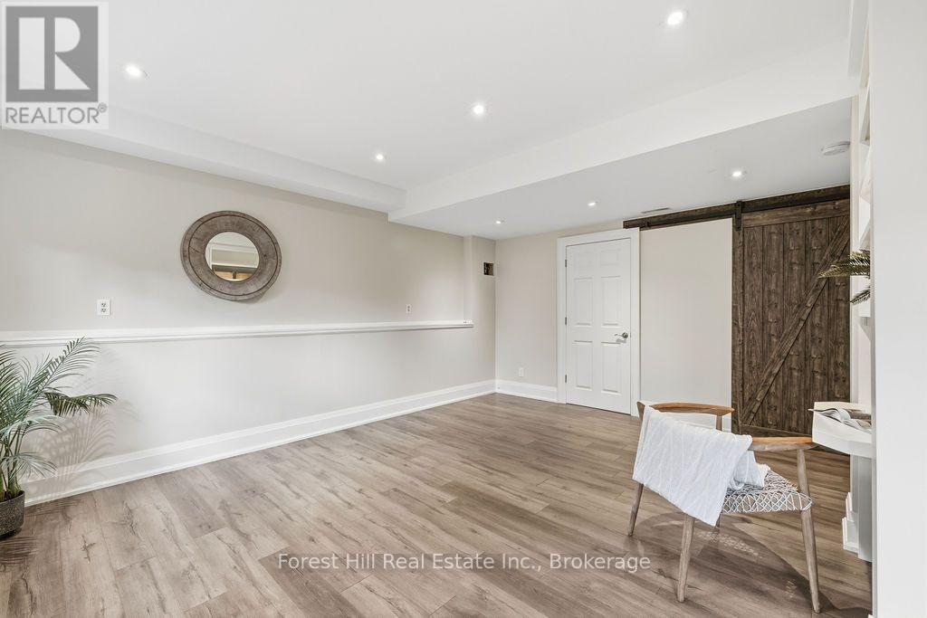 21 SABRINA PARK DRIVE - Image 17
