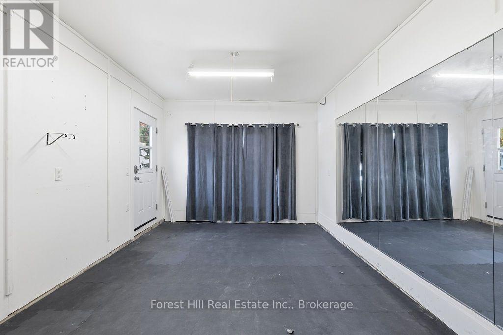 21 SABRINA PARK DRIVE - Image 21