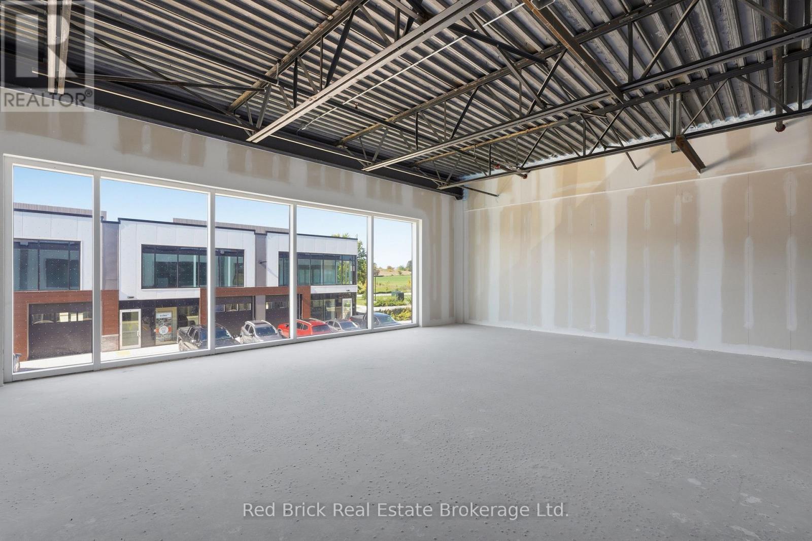587 Hanlon Creek Boulevard — photo 18