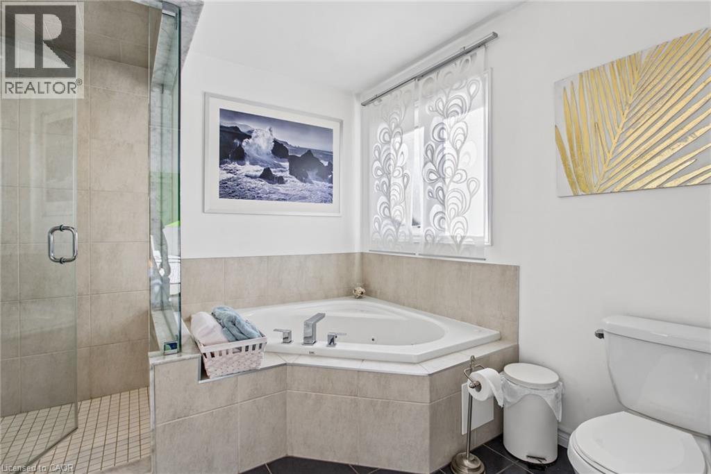7 LAMPMAN Drive - Image 25