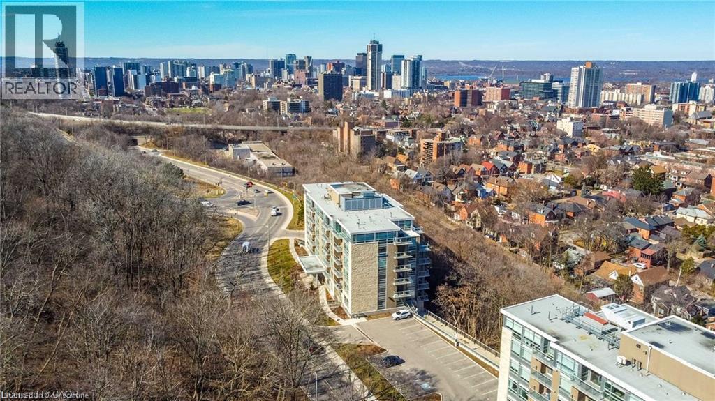 455 CHARLTON Avenue Unit# 402, Hamilton — photo 2