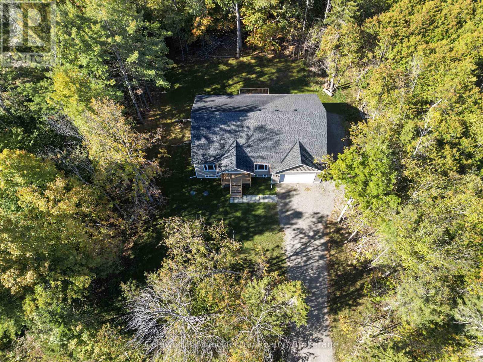 1420 DRYSDALE ROAD, Asphodel-Norwood — photo 2