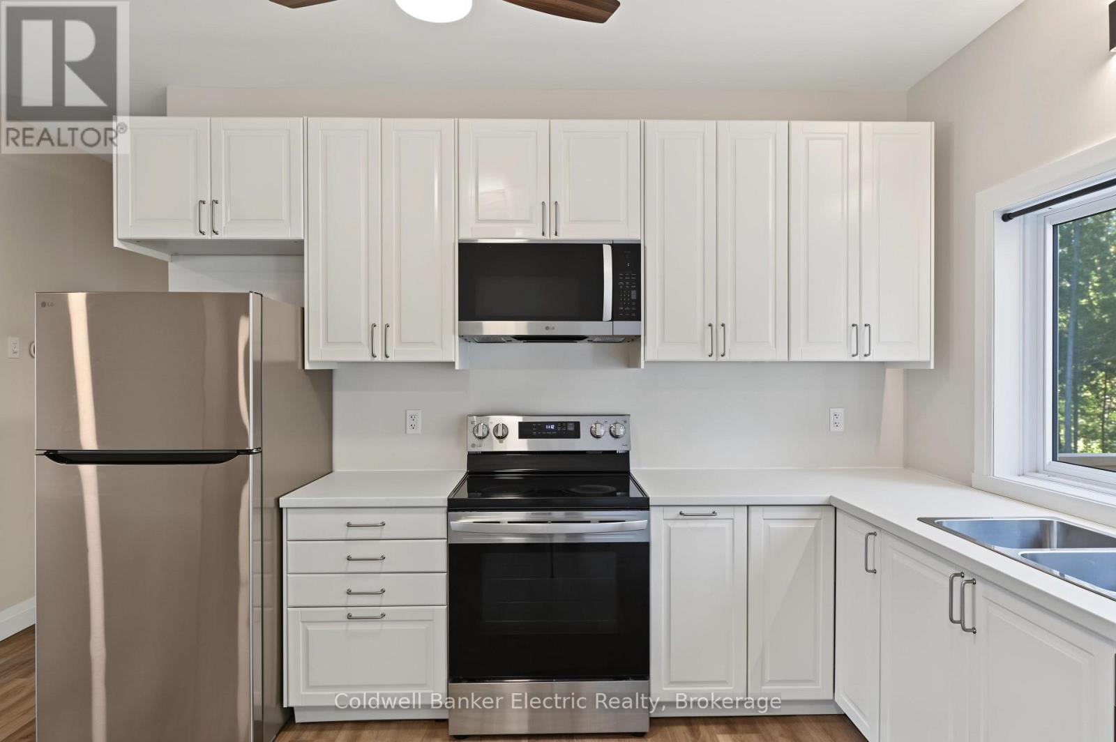 1420 DRYSDALE ROAD, Asphodel-Norwood — photo 9