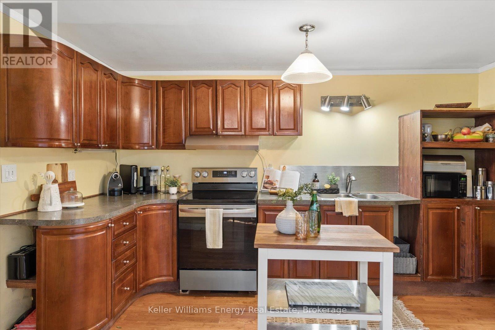 325 Ball Street, Cobourg, ON photo 14