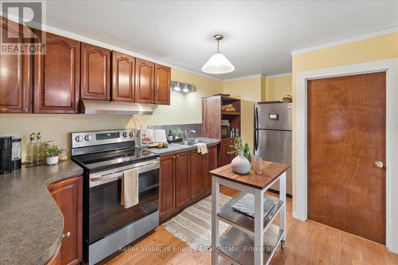 325 BALL STREET - 17