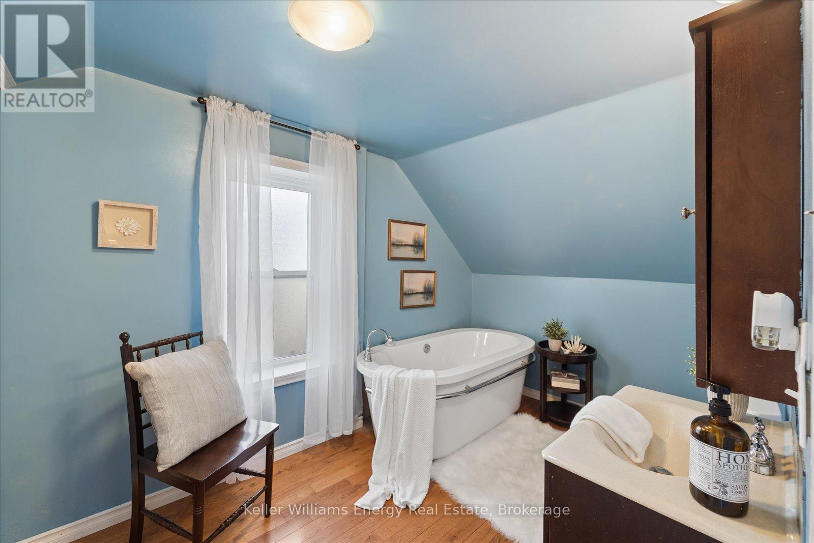 325 Ball Street, Cobourg, ON photo 27