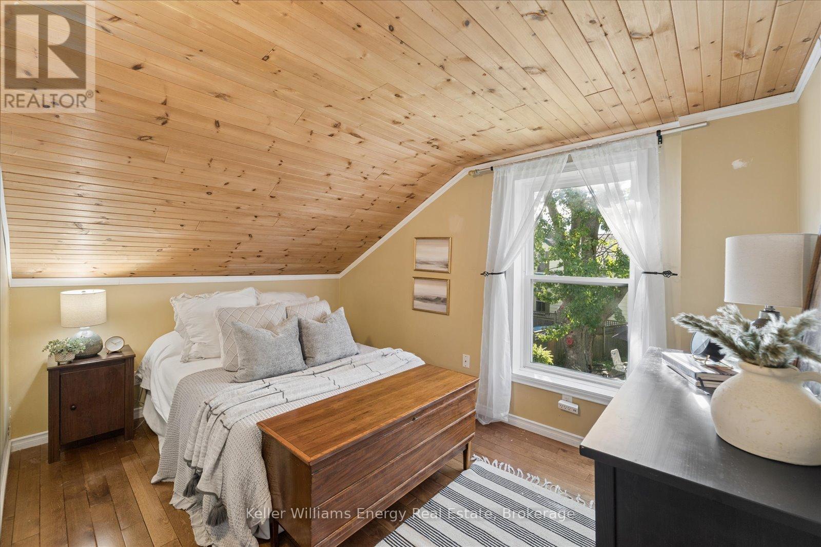 325 BALL STREET - 31