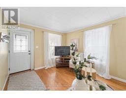 Primary Bedroom - 325 Ball Street, Cobourg, ON K9A3J1 Photo 6