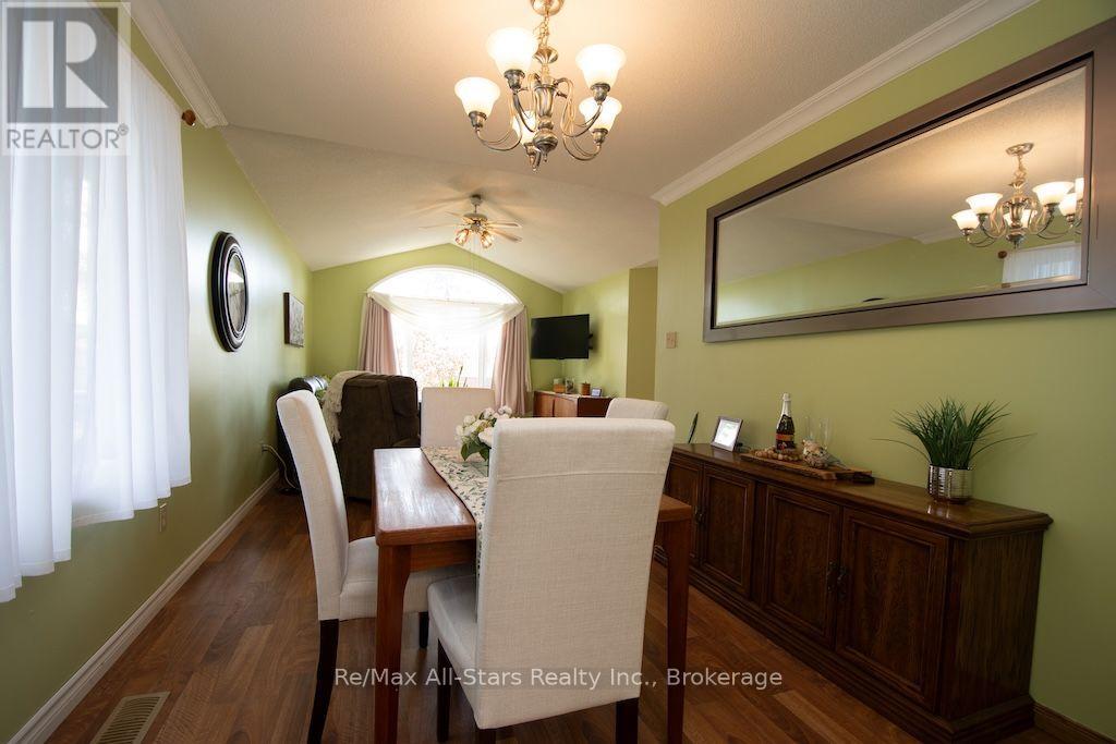 41 CEDARTREE LANE - 13