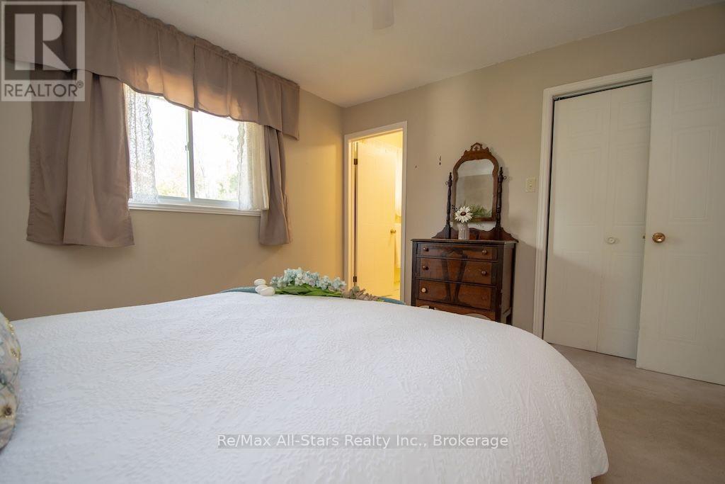 41 Cedartree Lane, Kawartha Lakes, ON photo 19