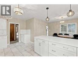 601 30 Avenue SW - photo 13