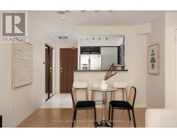 601 - 17 Michael Power Place, Toronto, ON M9A5G5 Photo 6